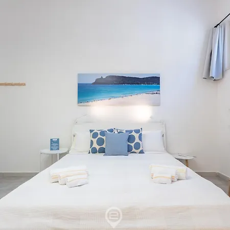 Saturnino - アパート